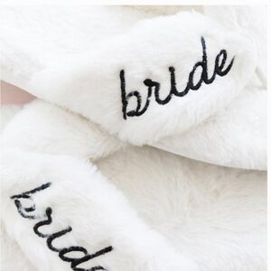 Event Blossom Faux Fur Bride Thong Slippers NWT Size One Size Fits Most
